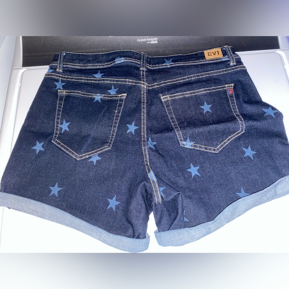 EV1 denim shorts - Picture 4 of 5